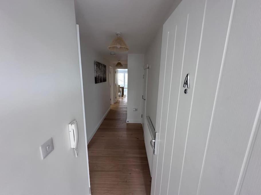 2Bed Ground Floor Flat + Garden Apartman Sunningwell Kültér fotó