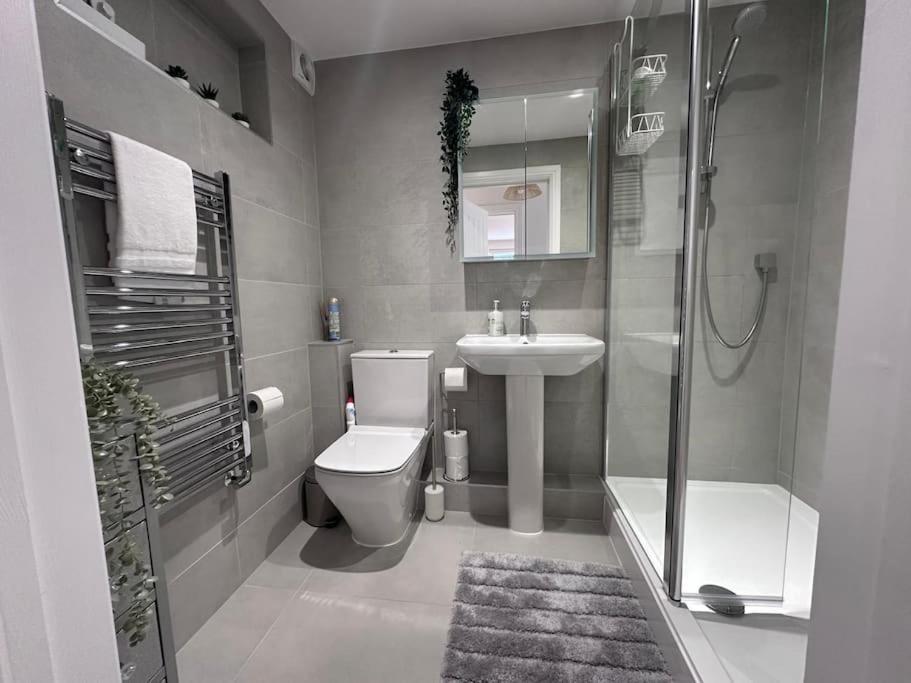 2Bed Ground Floor Flat + Garden Apartman Sunningwell Kültér fotó